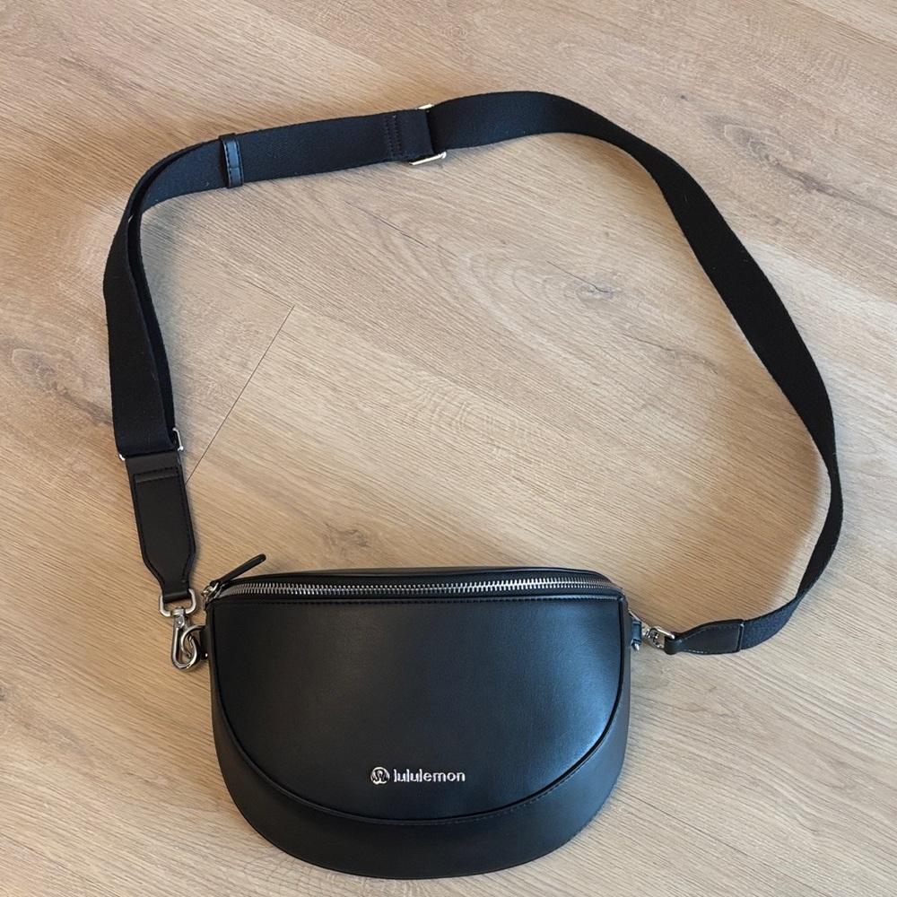 lululemon athletica Black Belt Bag
